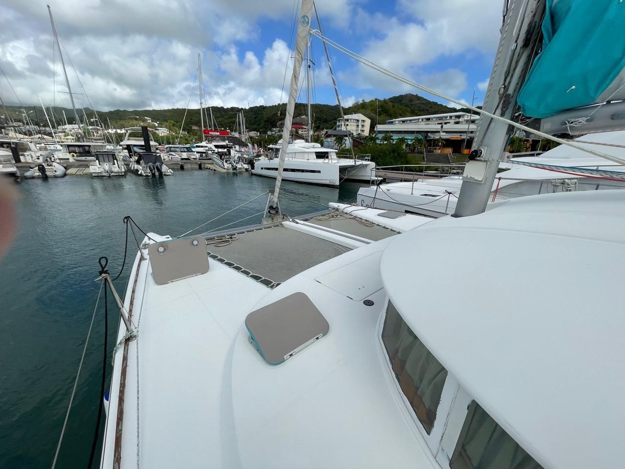 lagoon 380