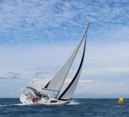 Beneteau oceanis 43
