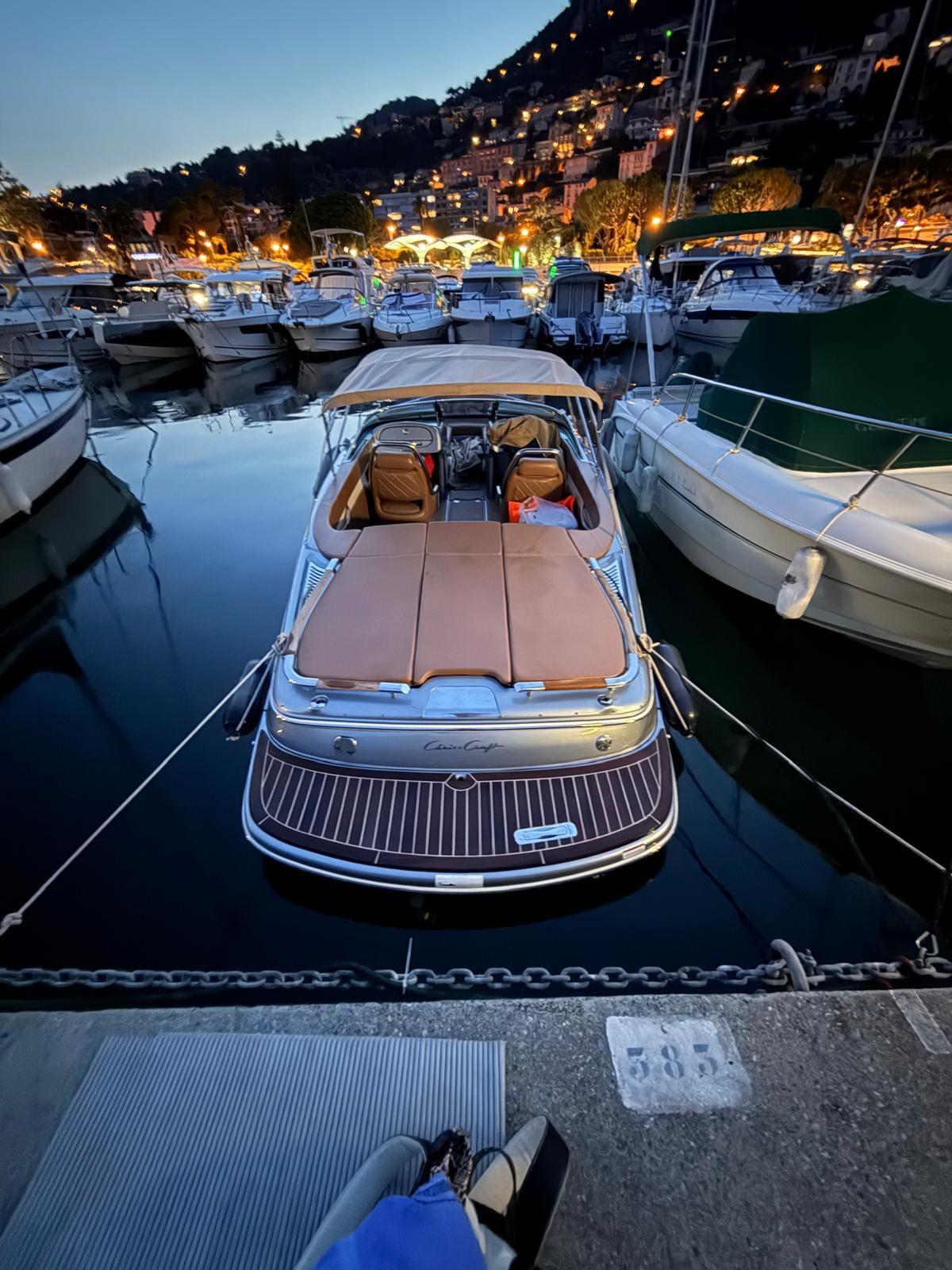 chris-craft Carina 21