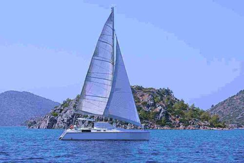 Catana 42s