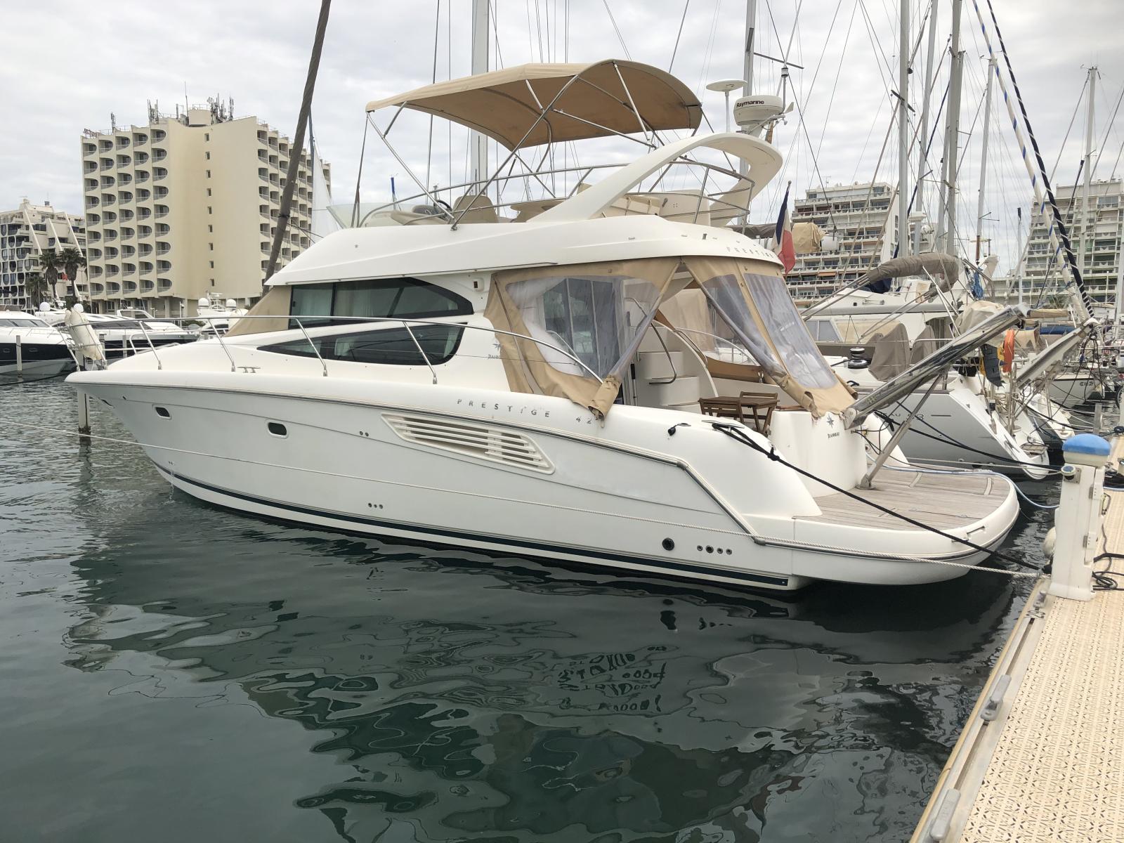 Jeanneau prestige 42 fly used boat sold, ad reference 56168 Naviboat