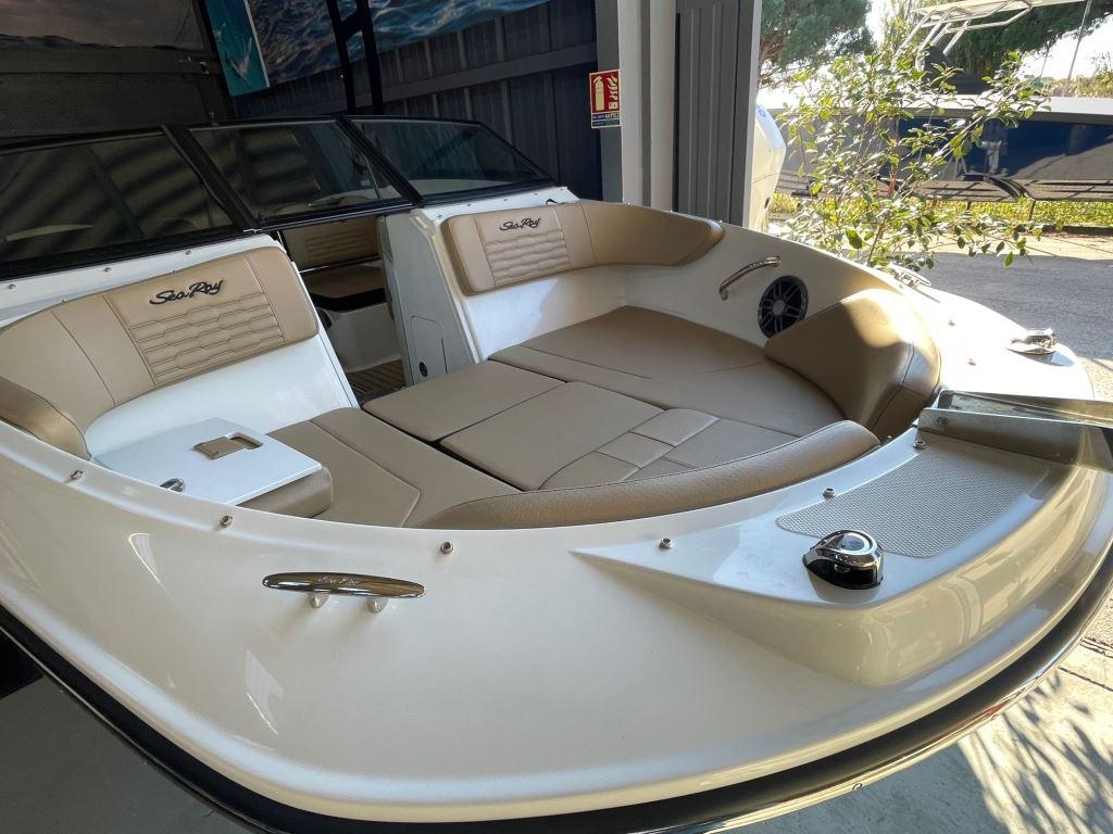 sea ray 210 spx