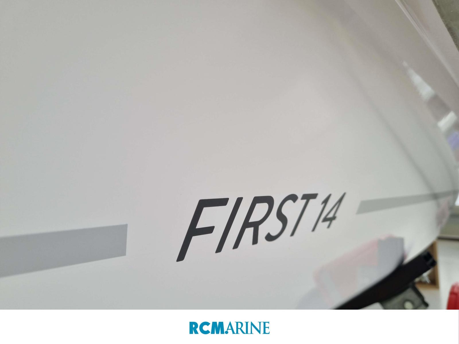 beneteau First 14