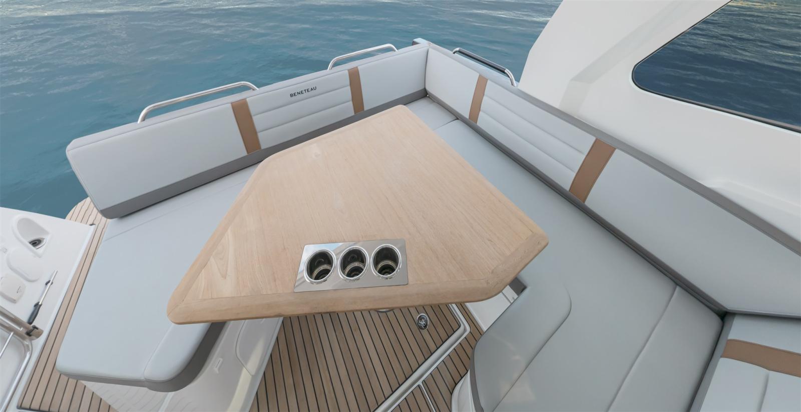 beneteau Flyer 10 sport top