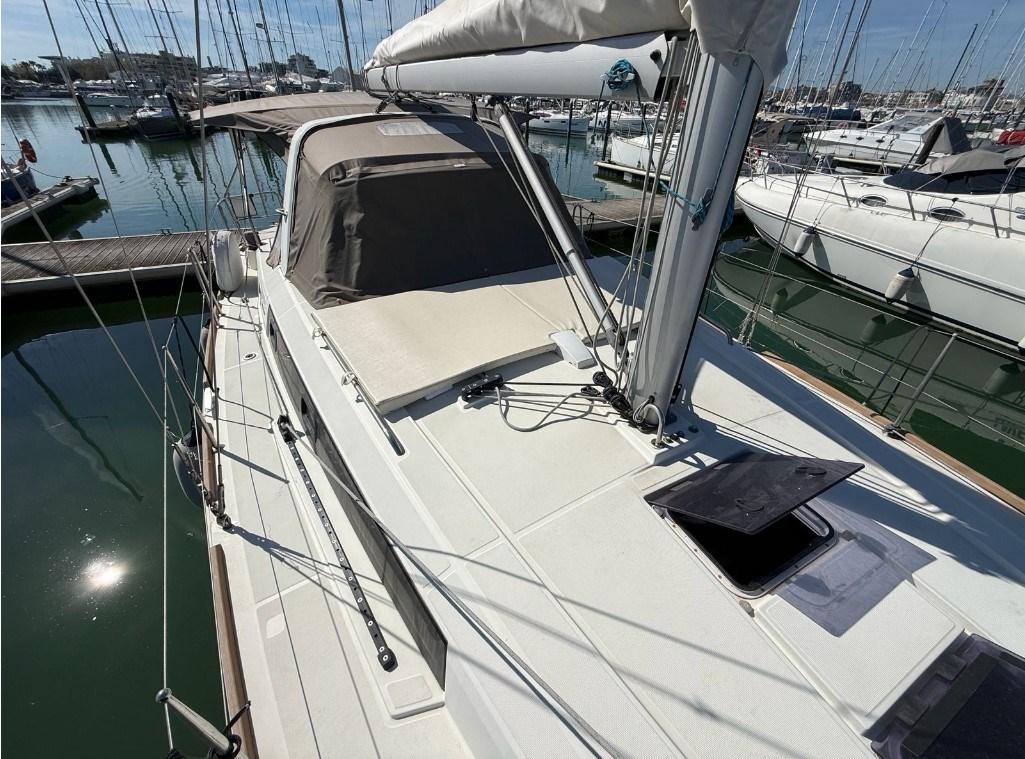 beneteau Oceanis 38.1