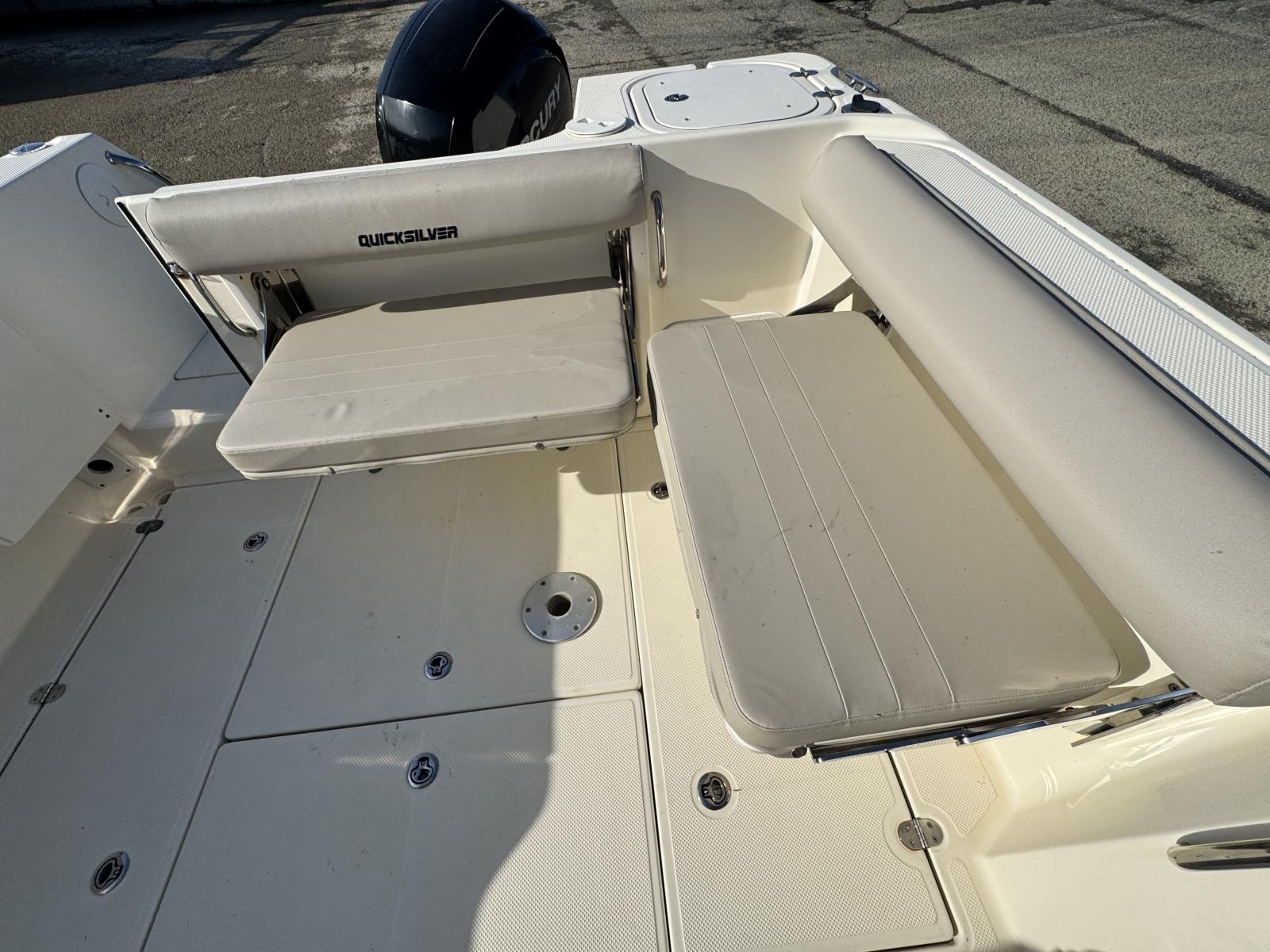 quicksilver 675 pilothouse
