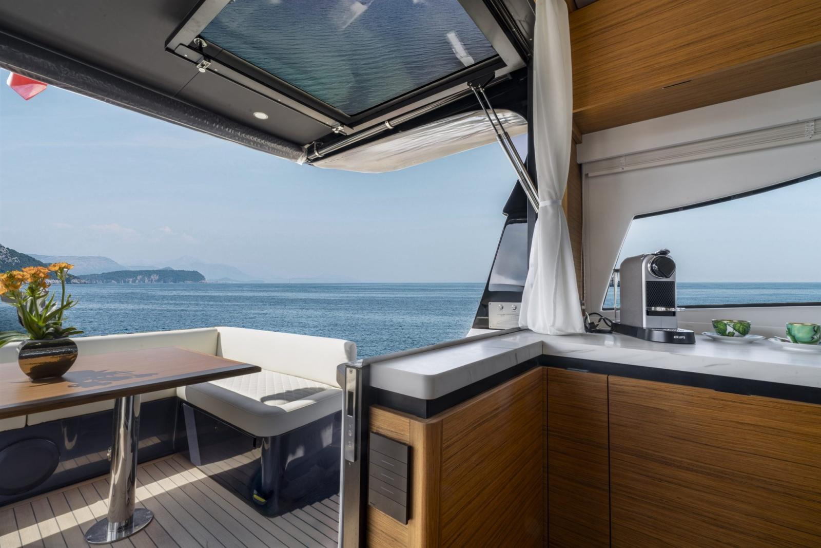 solaris power 60 coupe