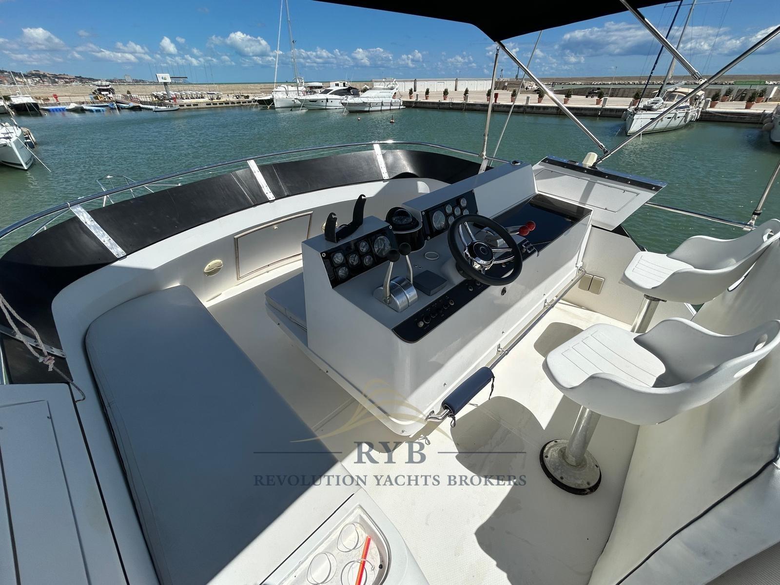 uniesse marine 42 fly