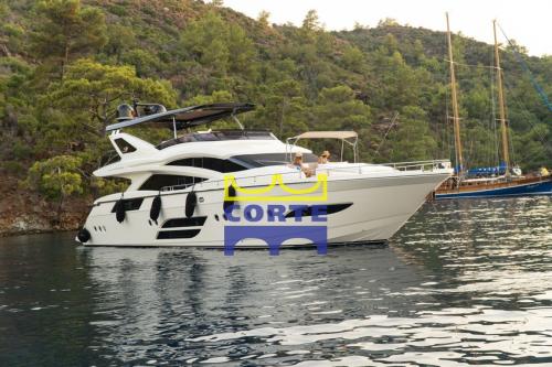 Dominator yachts dominator 800
