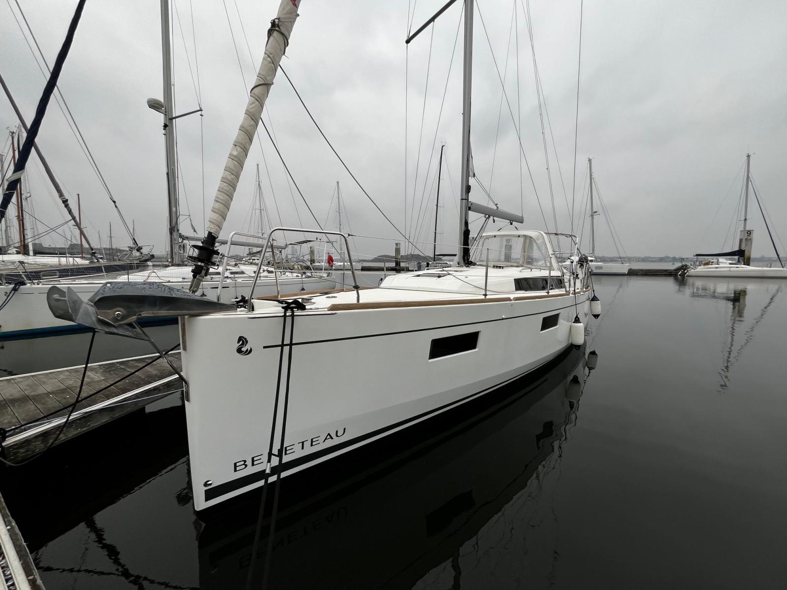 beneteau Oceanis 38.1