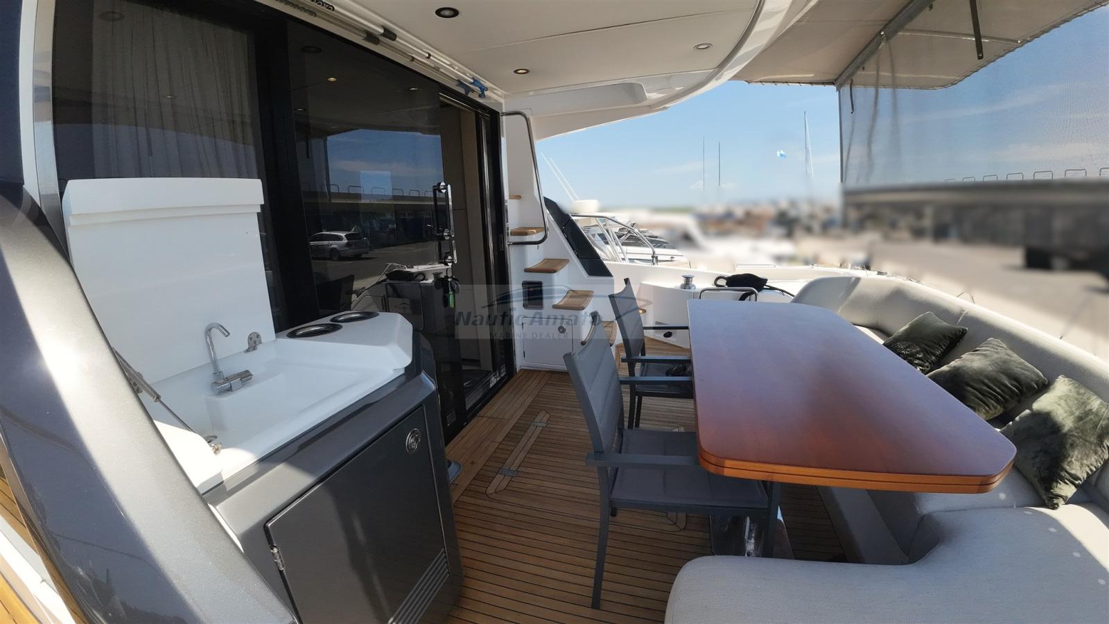 azimut 53