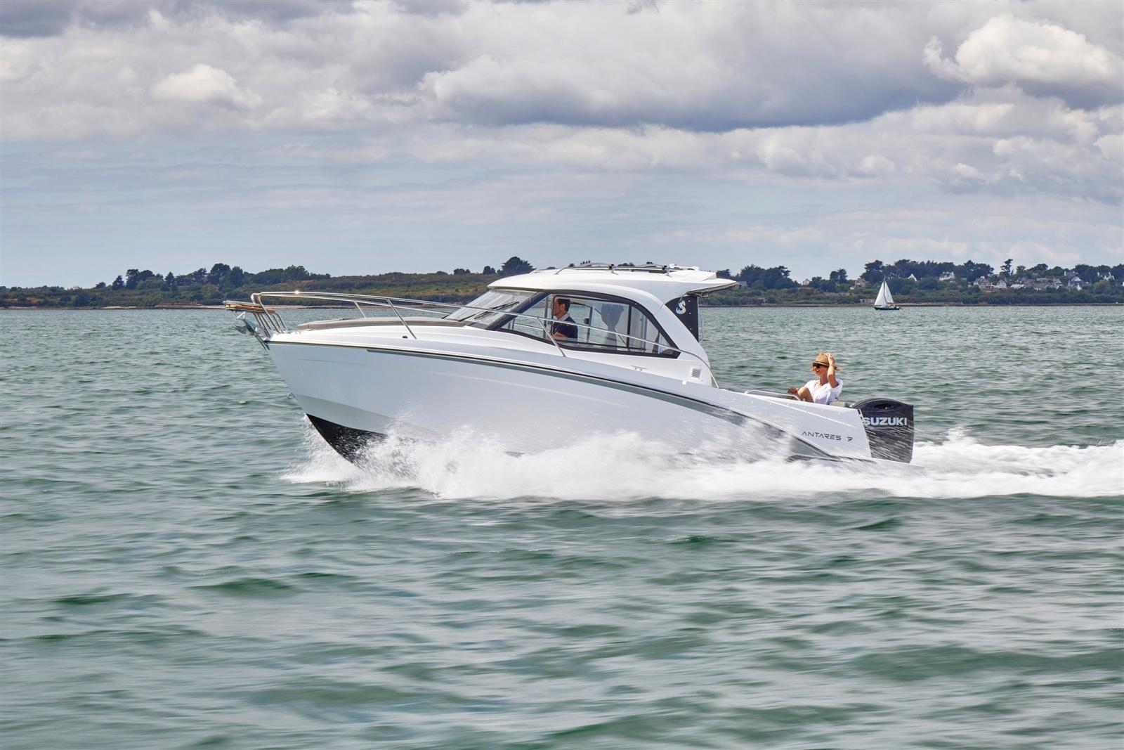 beneteau Antares 7