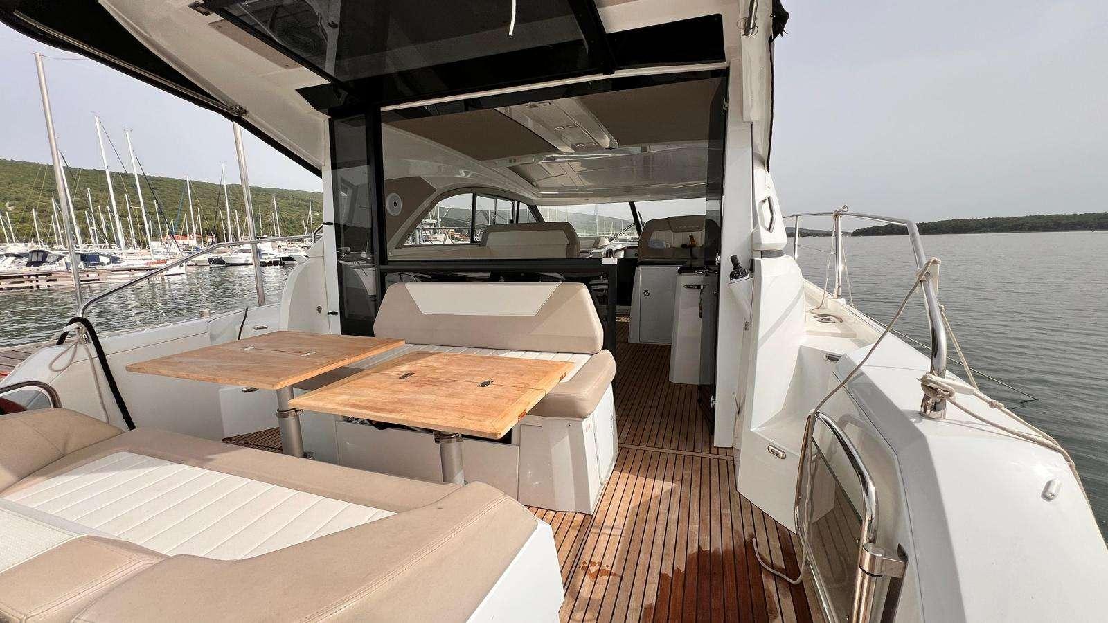 jeanneau Leader 46