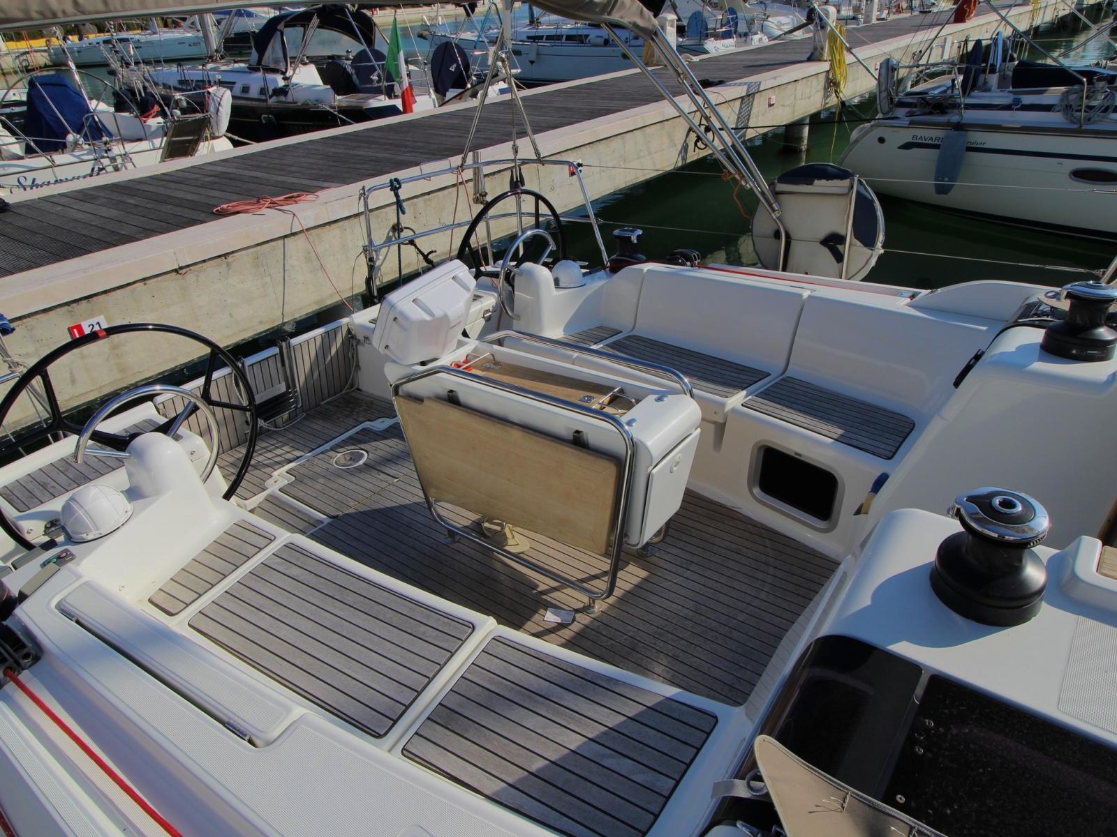 jeanneau Sun odyssey 439