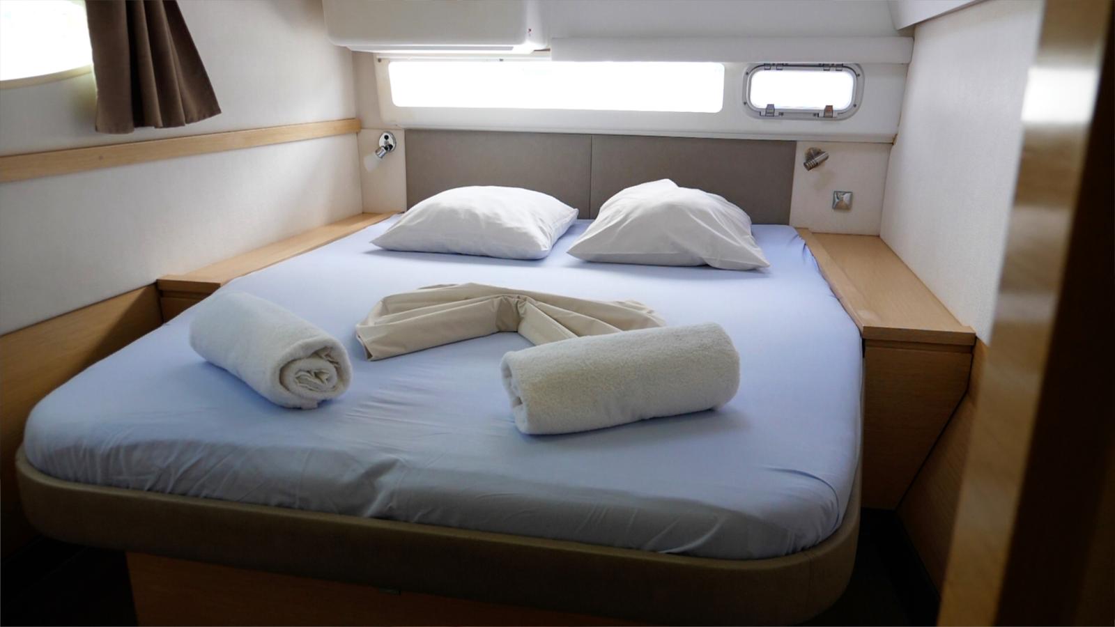 fountaine pajot Helia 44