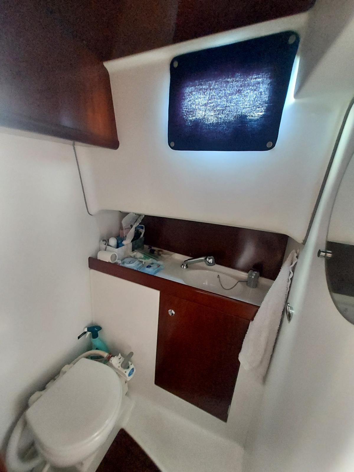 beneteau Antares 760