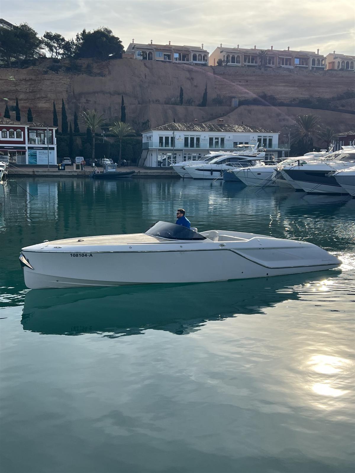 frauscher 858 fantom