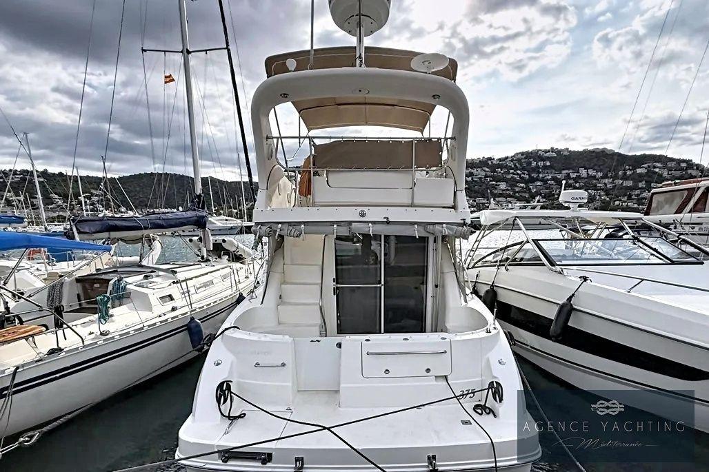 sea ray 375 sedan bridge