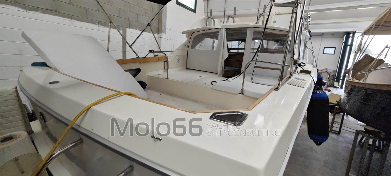 bertram yacht 28' sport convertible
