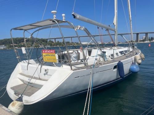 Jeanneau sun odyssey 49