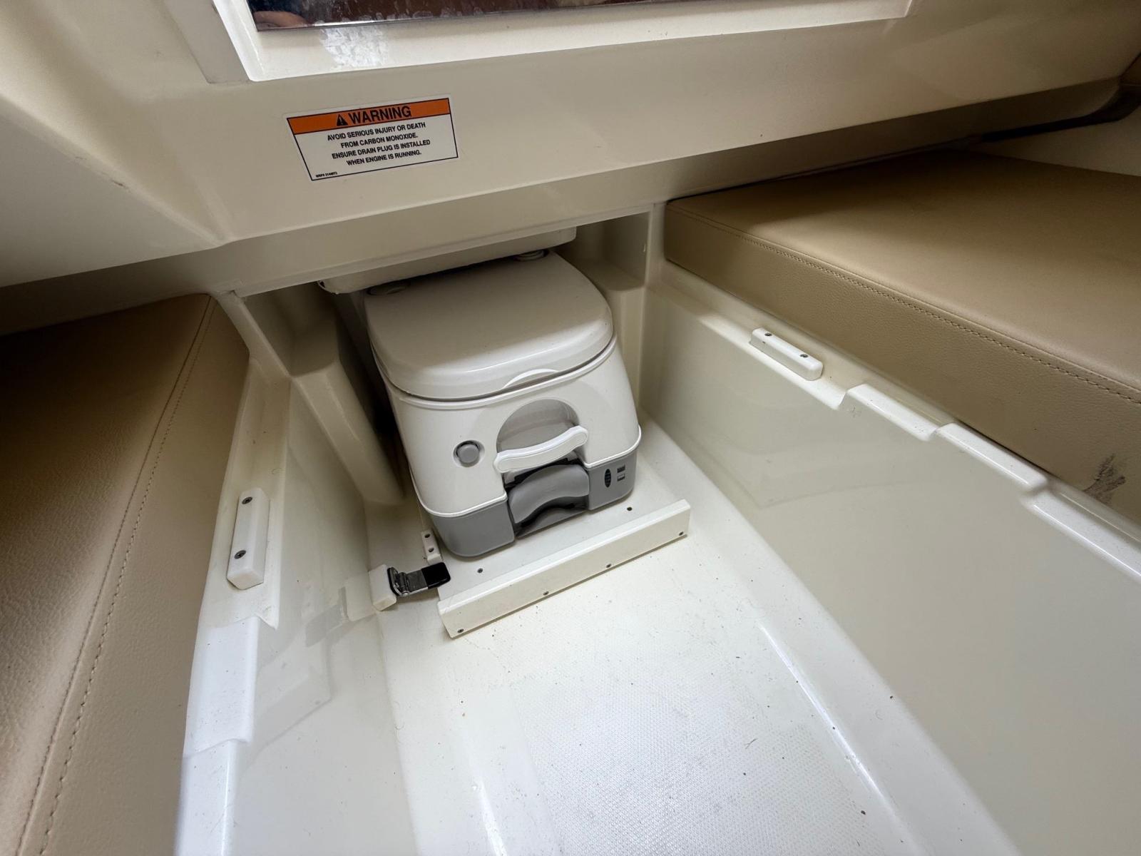 sea ray 230 sunsport