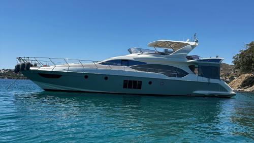 Azimut 70 flybridge