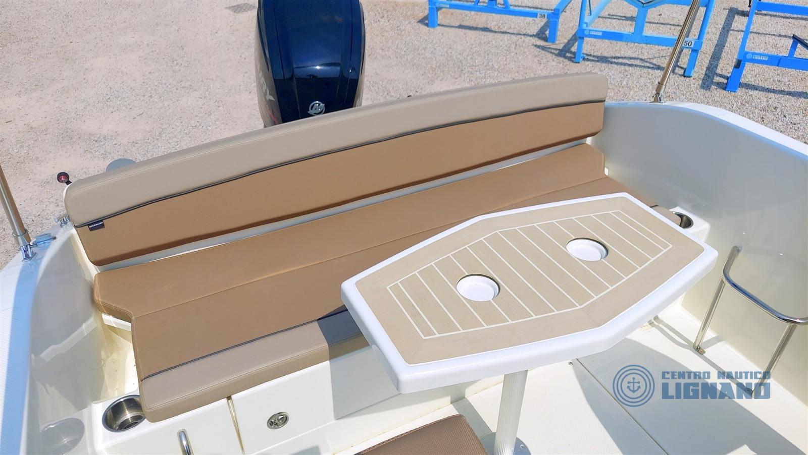 quicksilver Activ 605 cruiser