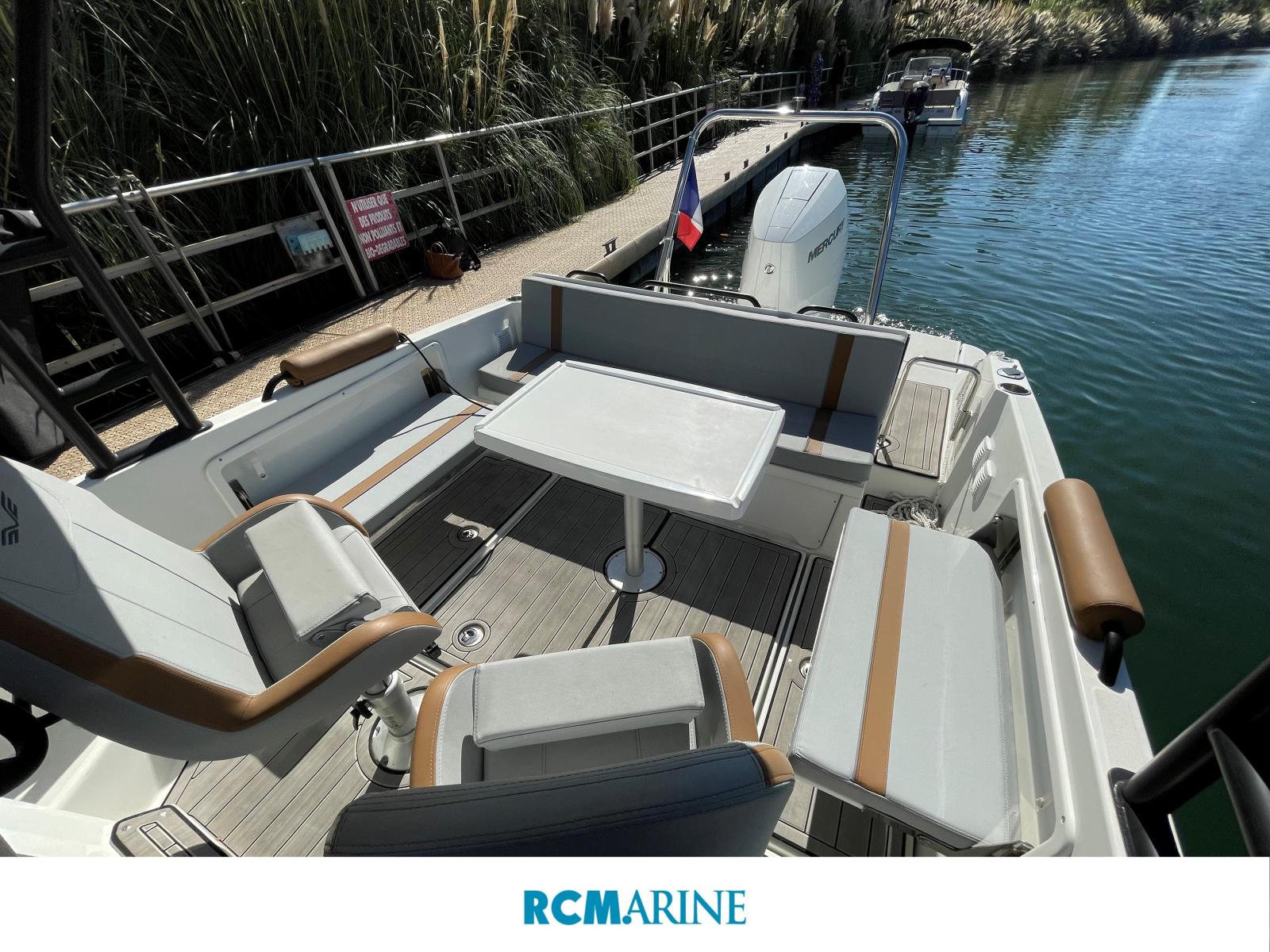 beneteau Flyer 8 sundeck v2