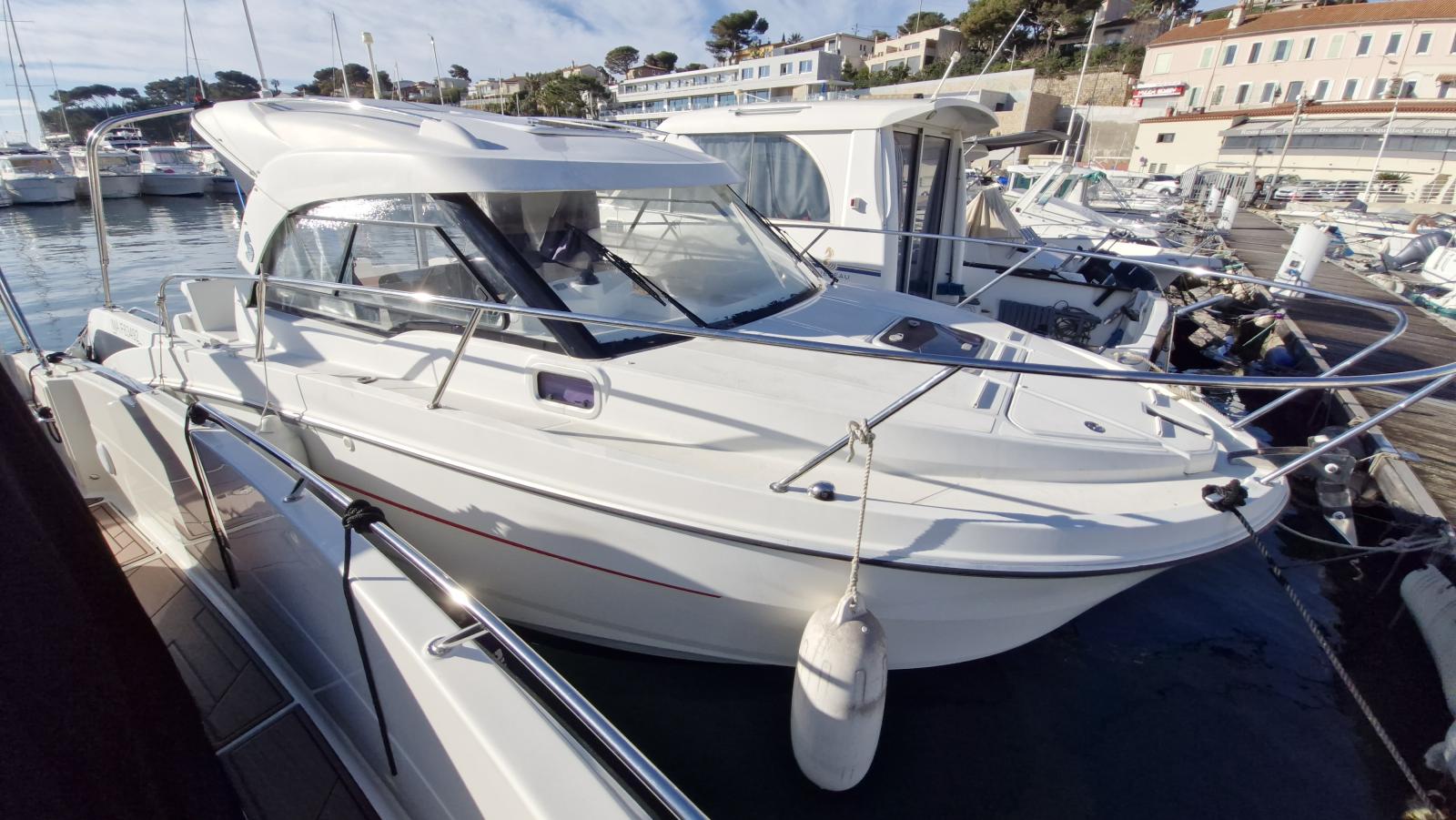 beneteau Antares 8 ob