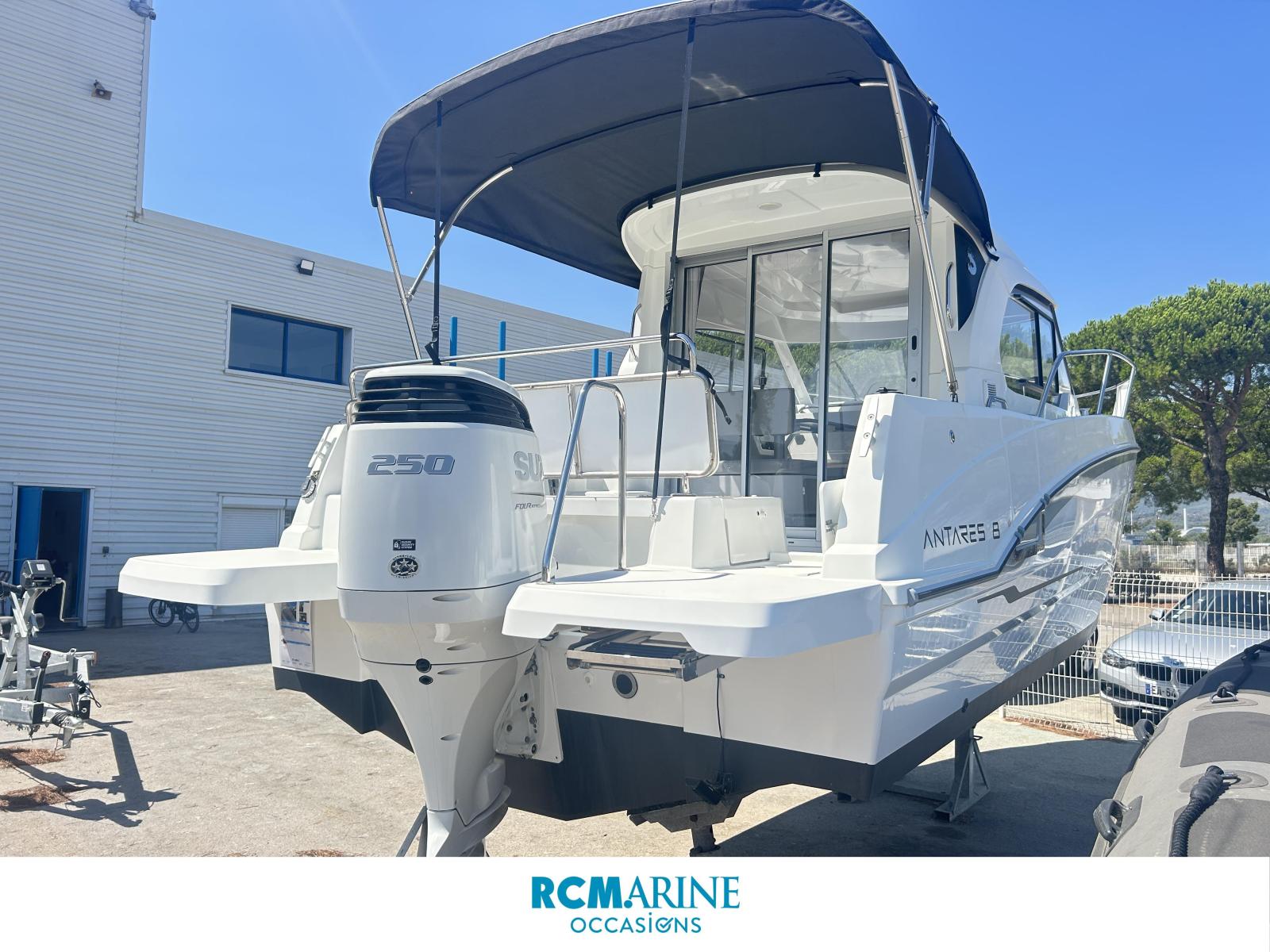beneteau Antares 8