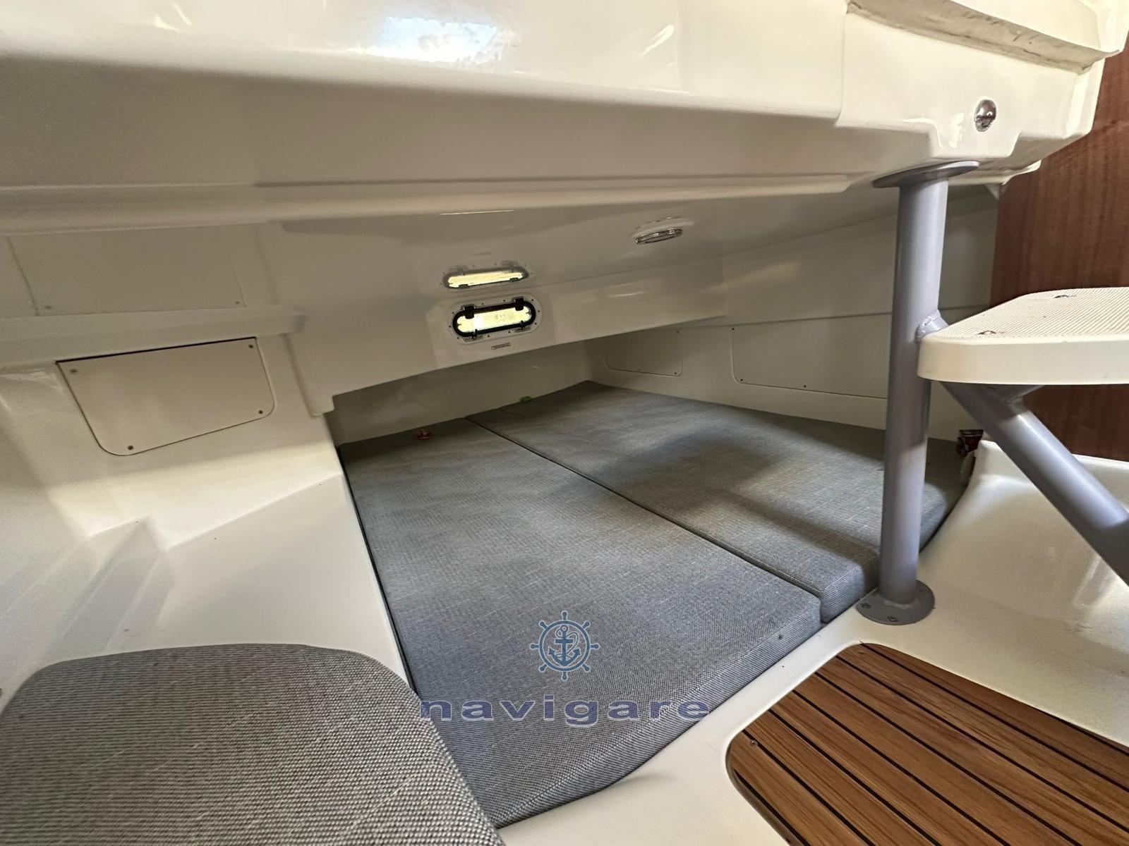 quicksilver Activ 805 cruiser