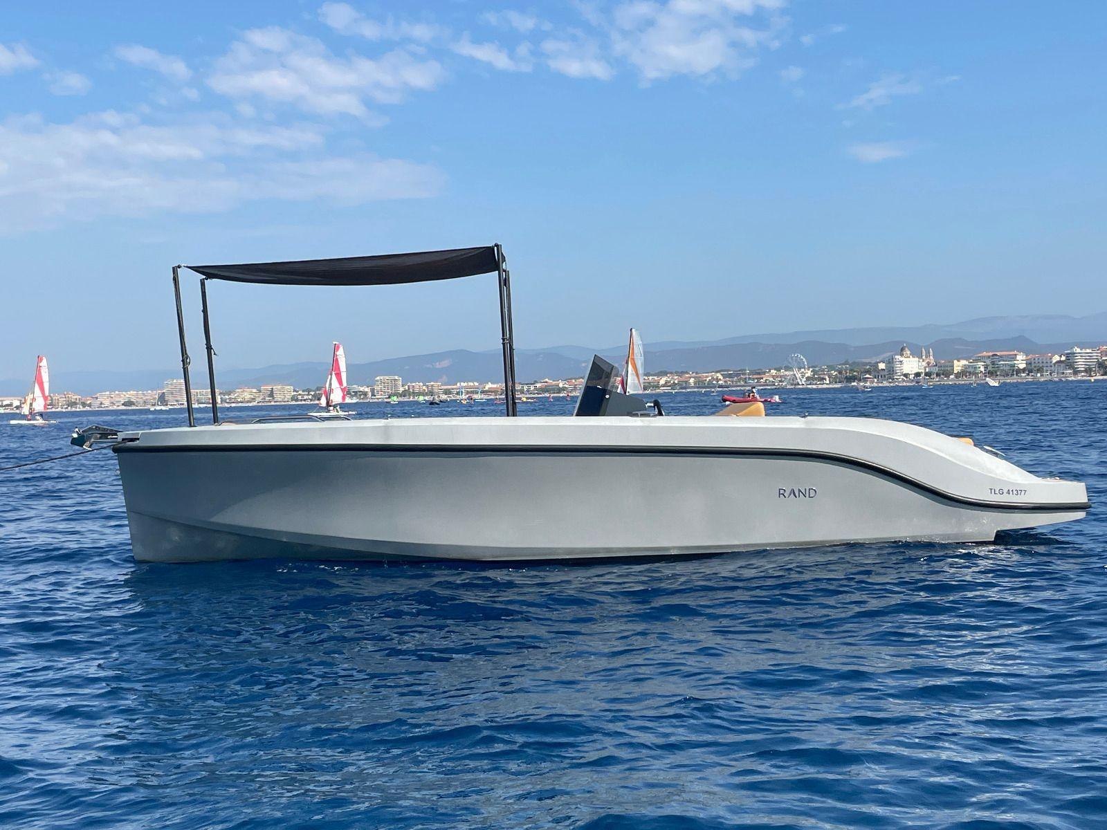 rand boats Play 24