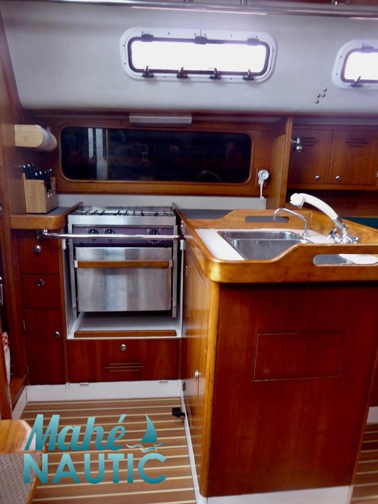 j boats J109