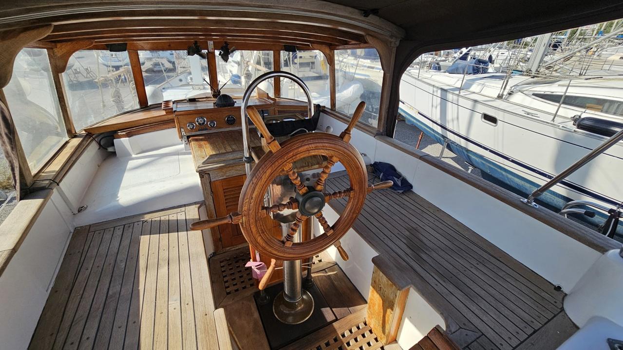 transworld yacht Transworld 41
