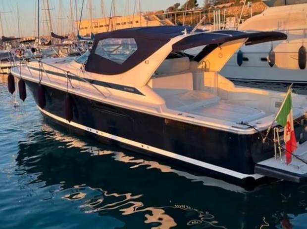 riviera marine 4000 offshore