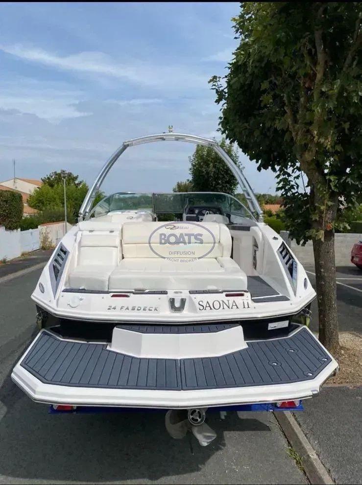 regal Regal 24 fastdeck