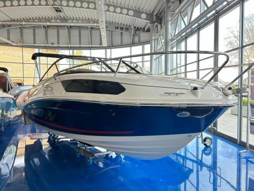 bayliner Vr5 cuddy