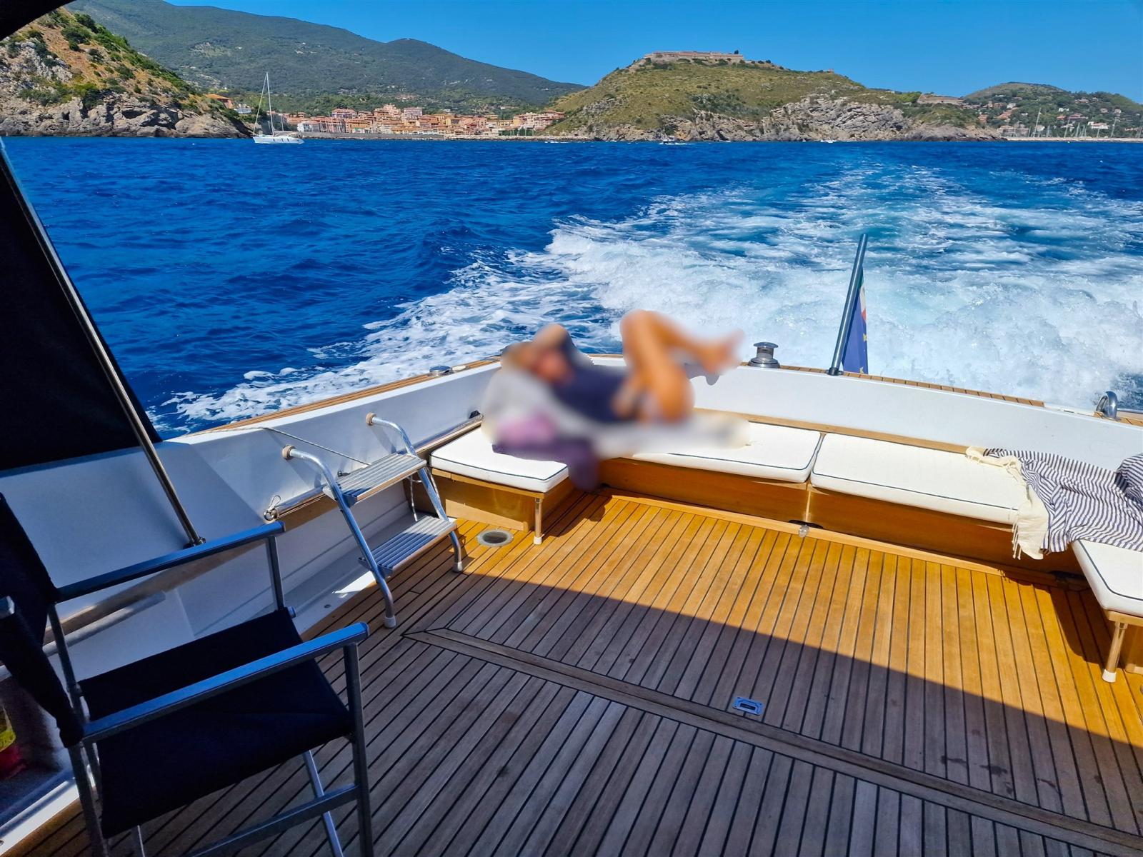 magnum marine Magnum 38 flash deck