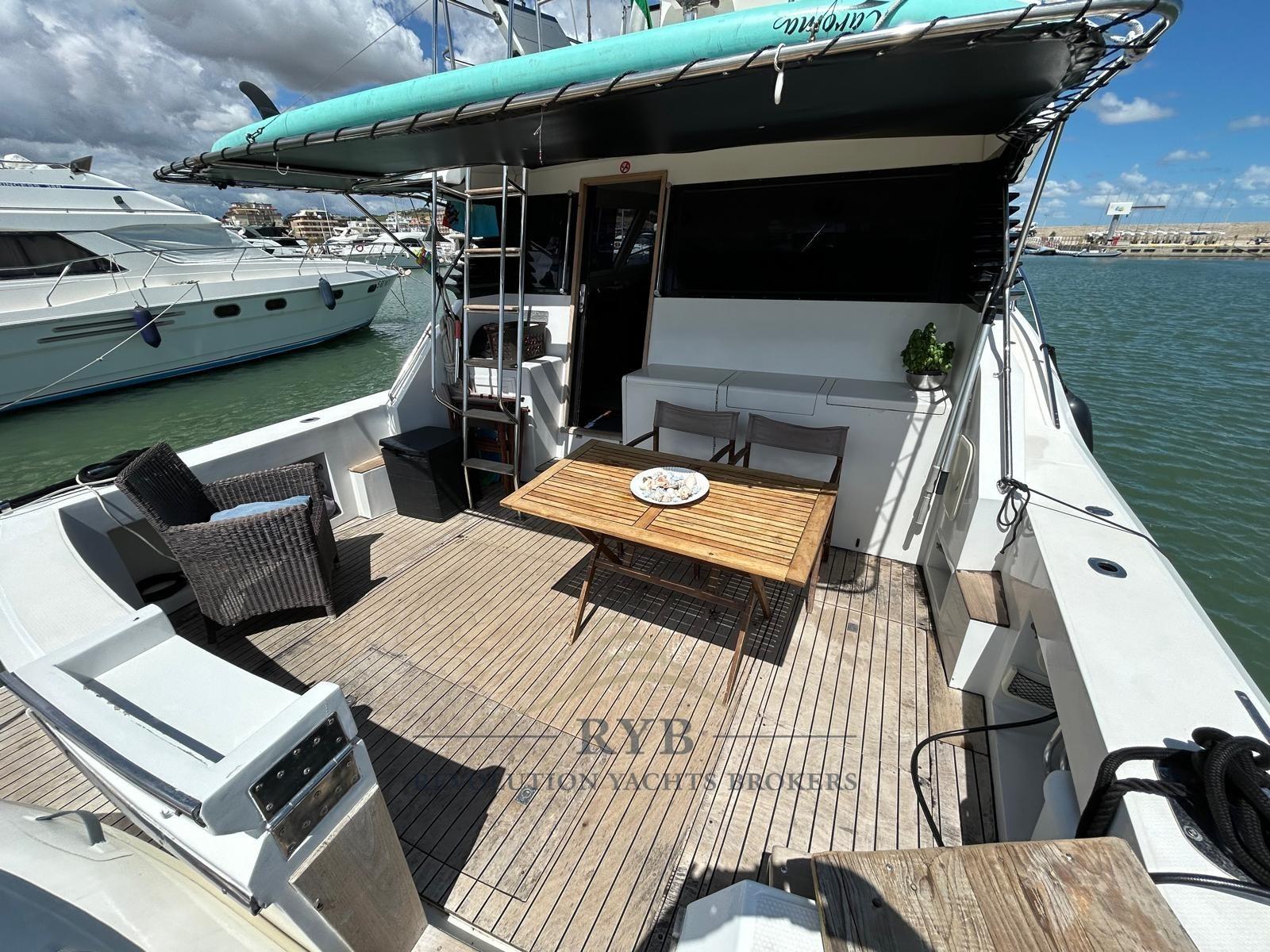 uniesse marine 42 fly