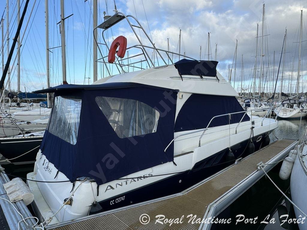beneteau Antares 9.80