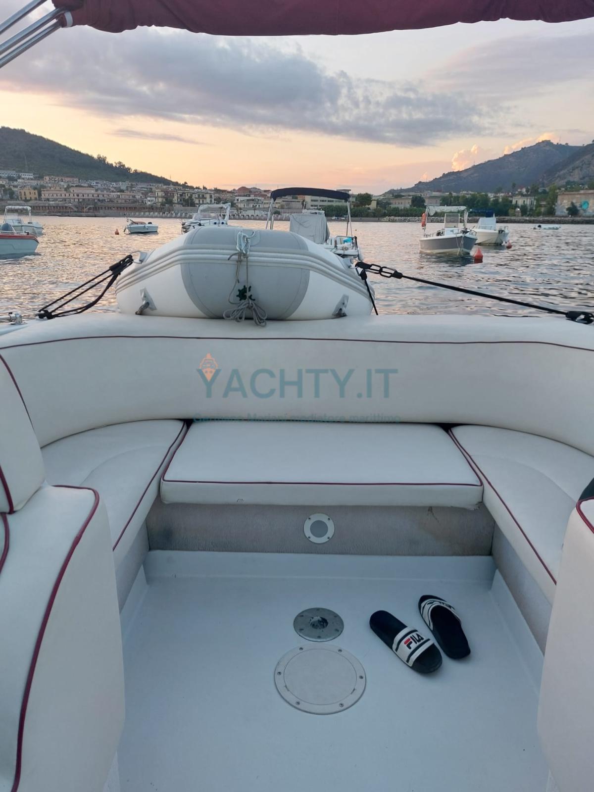 chris craft 258 concept