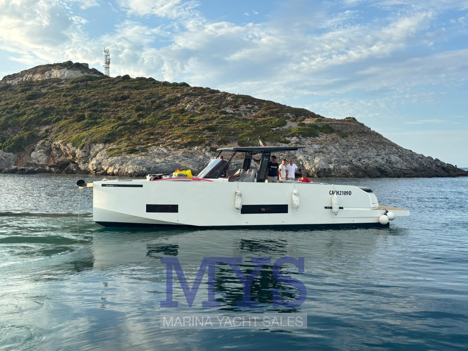 de antonio yachts D42 open