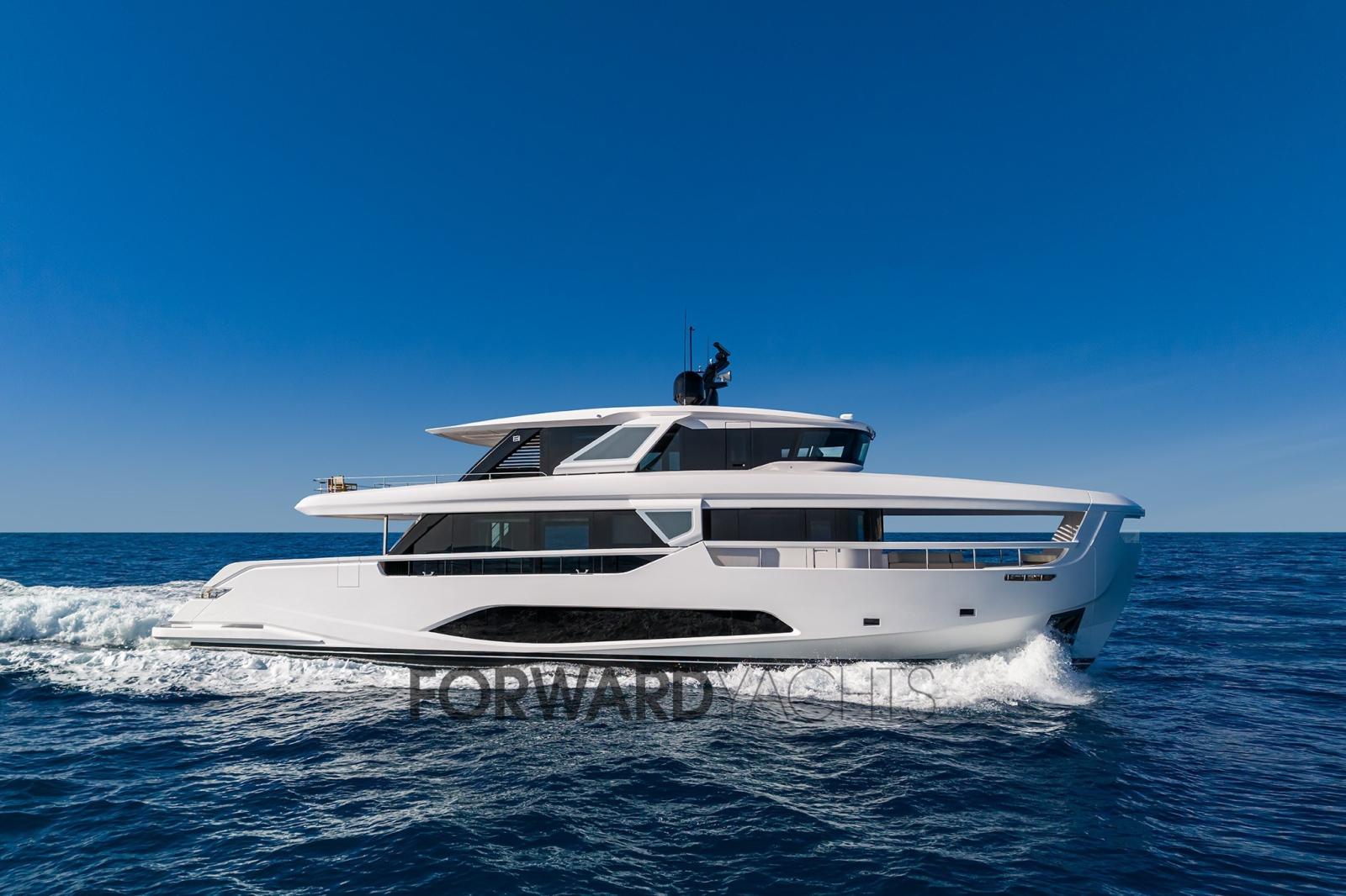 ferretti yachts Infynito 90