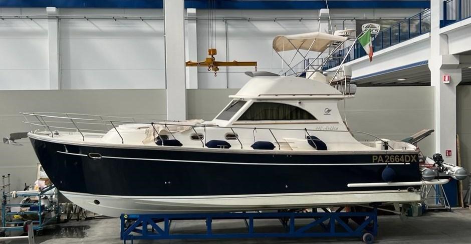 cantieri estensi 440 goldstar fly