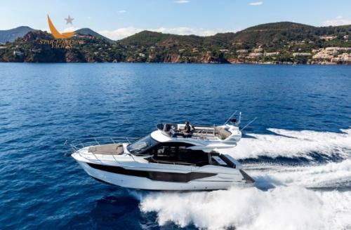Galeon 400 fly