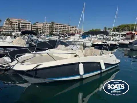 quicksilver Activ 605 sundeck