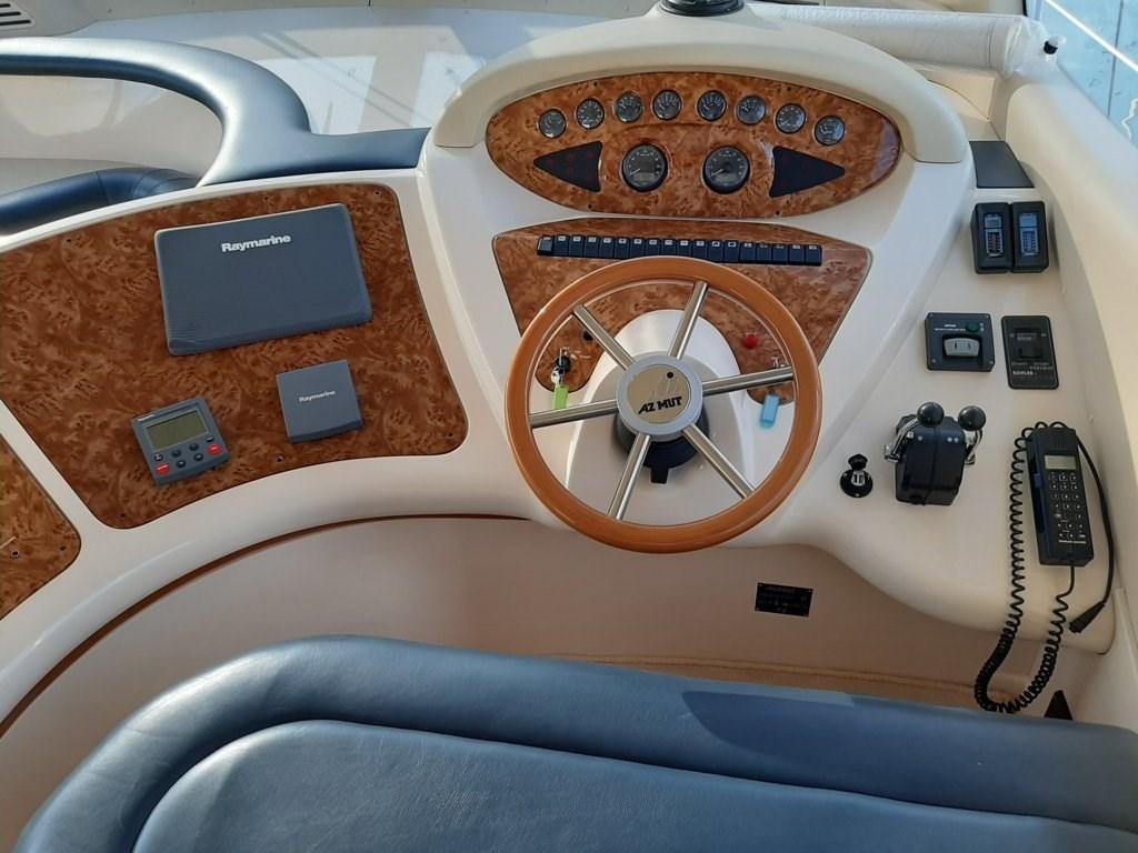 azimut 46