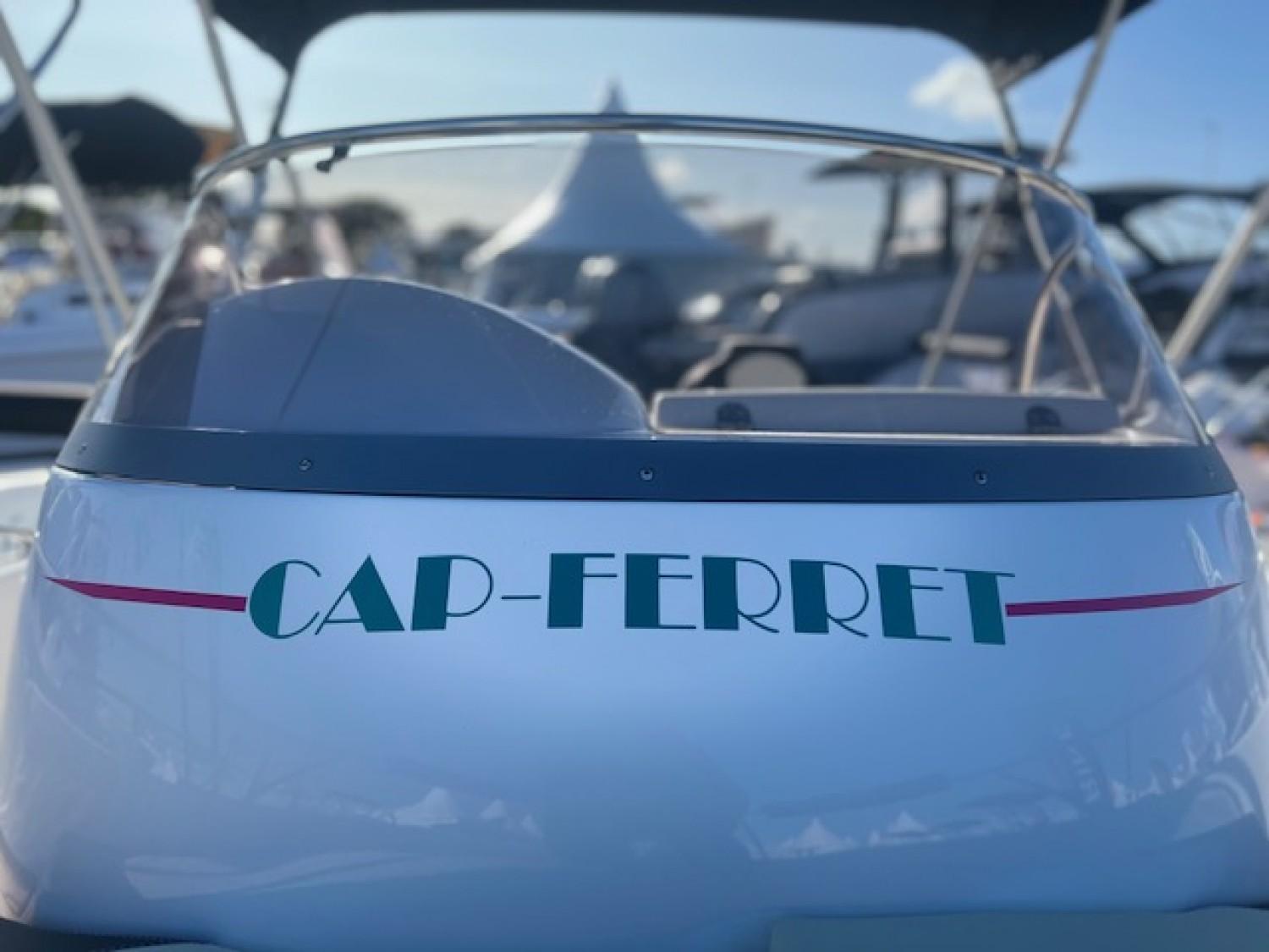 b2 marine Cap ferret 552 sun deck