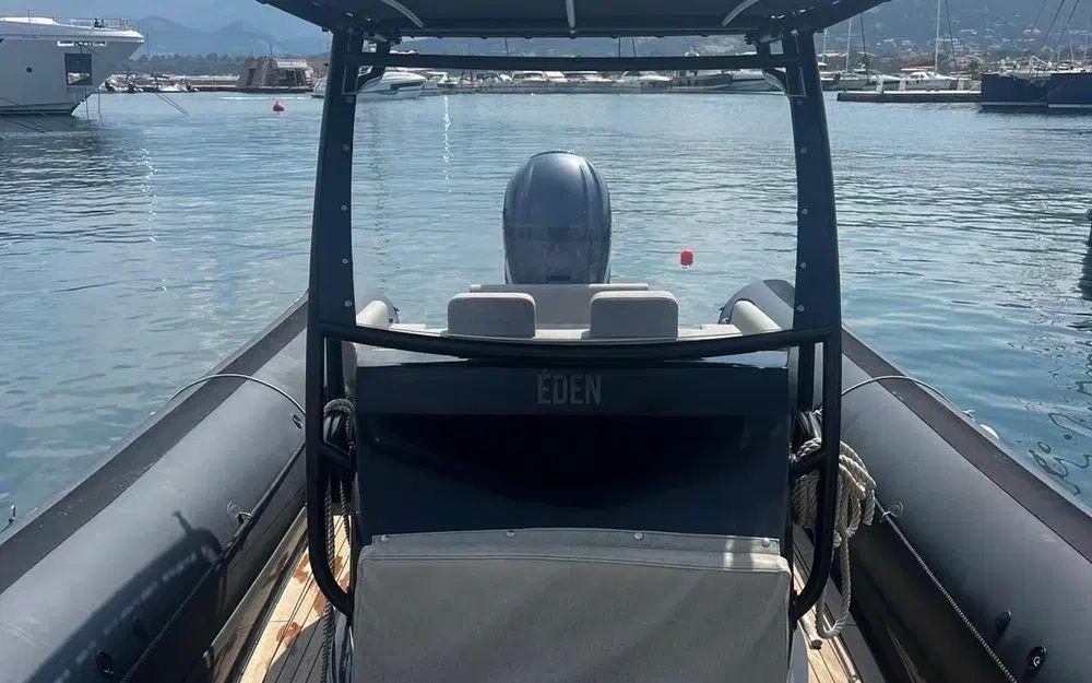 sea water Phantom 300