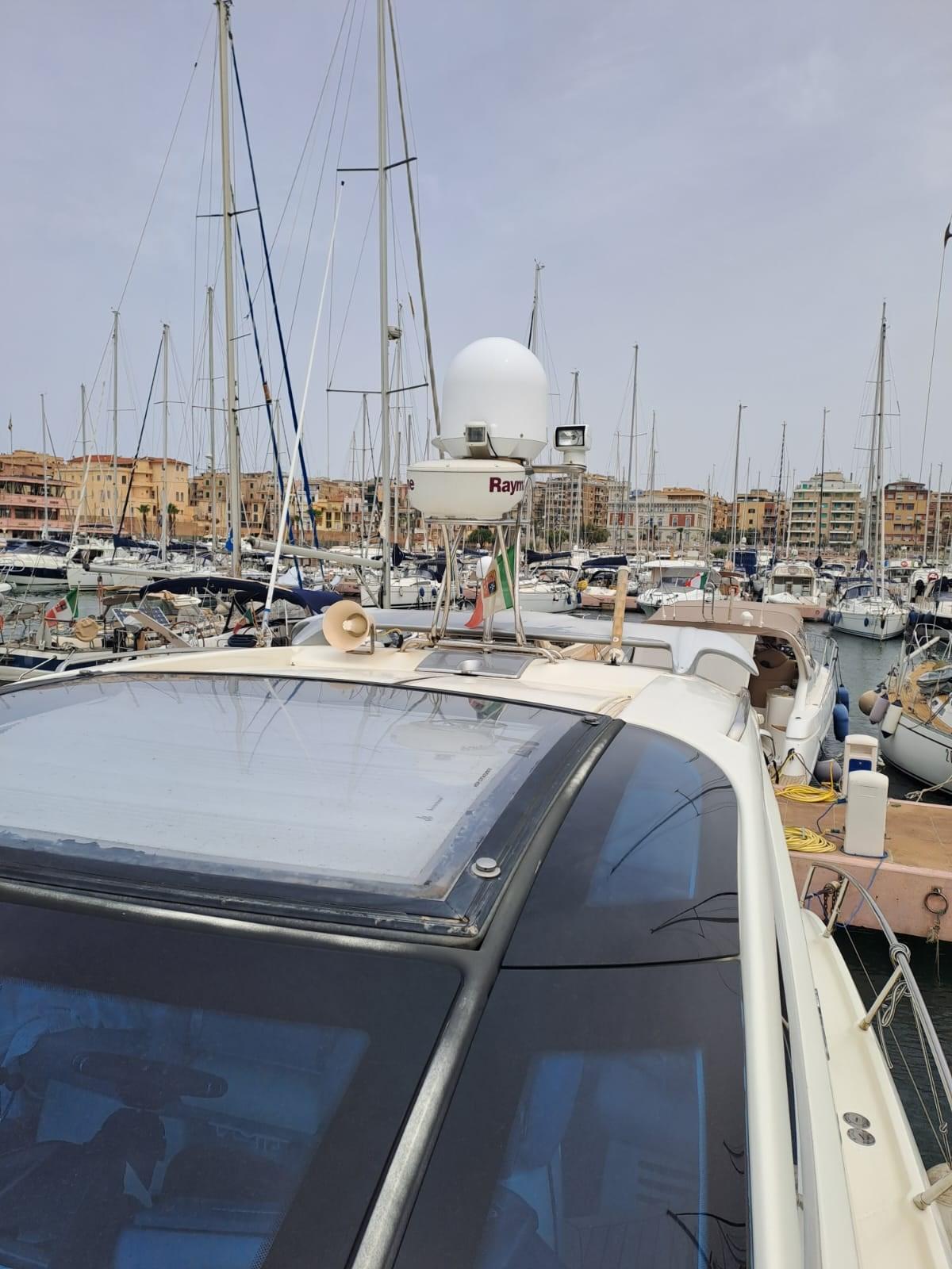 cranchi Mediterranee 47 hard top